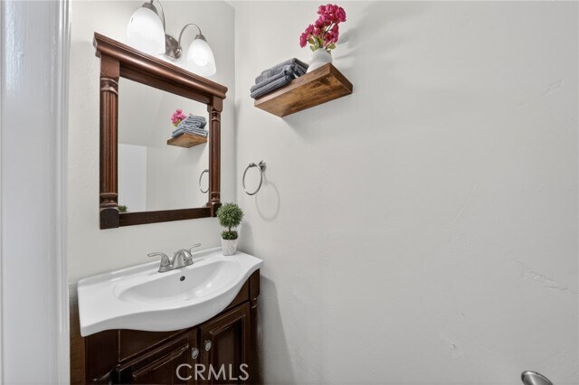 Building Photo - 4842 Carmonita Ln