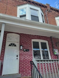 Building Photo - 41 Hutson St