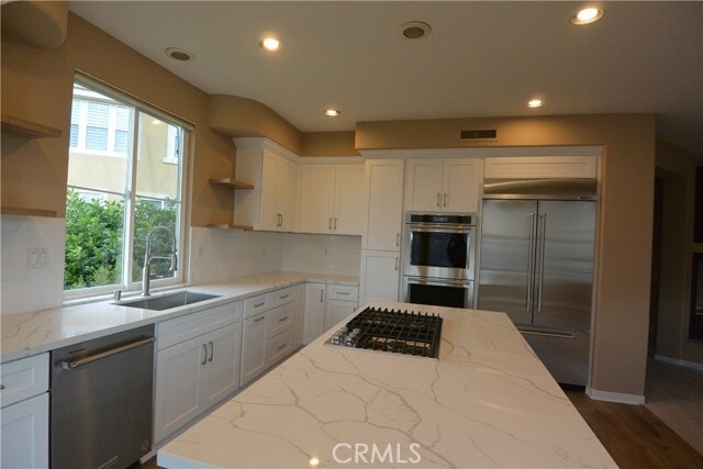 Building Photo - 50 Tidal Surf