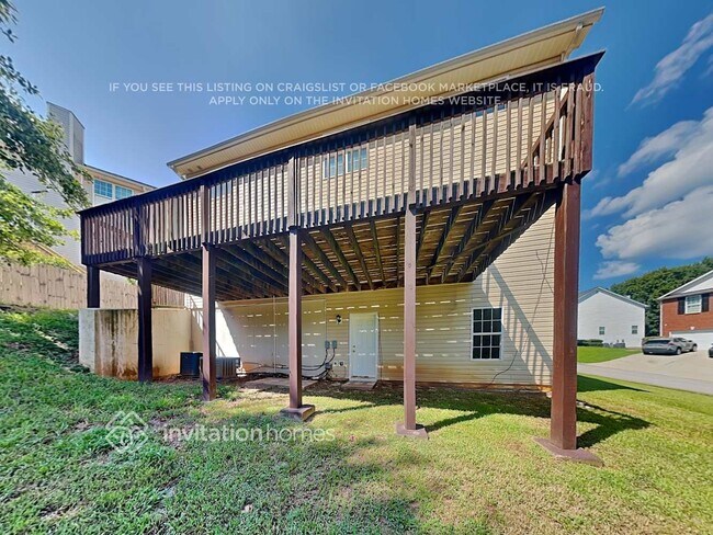 Building Photo - 5622 Elwood Cir