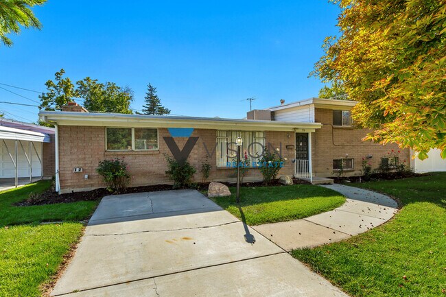 Building Photo - 558 E 3665 S