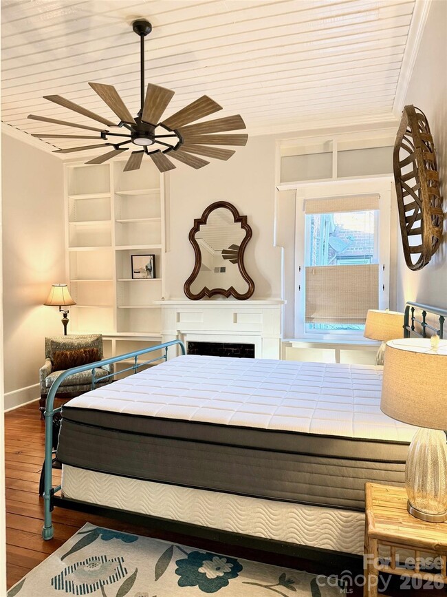 Building Photo - 22 N Congress St