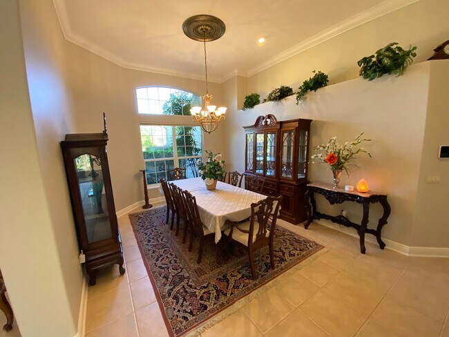 Building Photo - Spectacular and Luxurious Turnkey ANNUAL Lease in The Village of Bridgeport