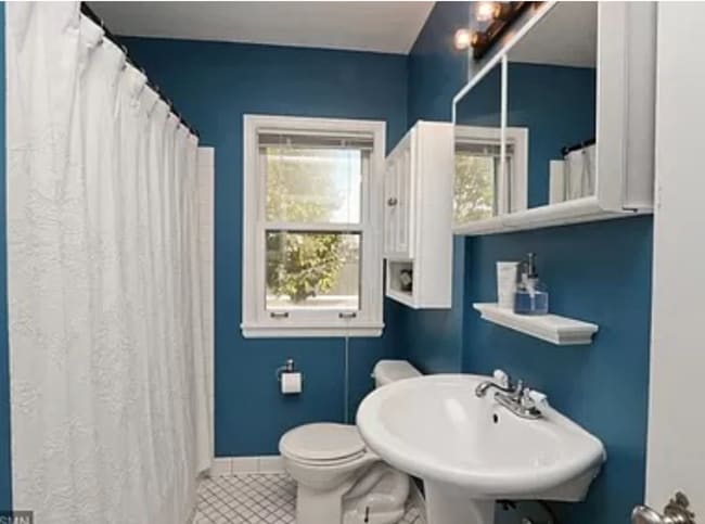 Building Photo - 1119 Van Buren Ave