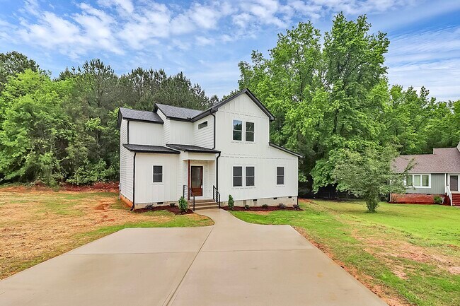 Building Photo - 1011 Sandy Ct