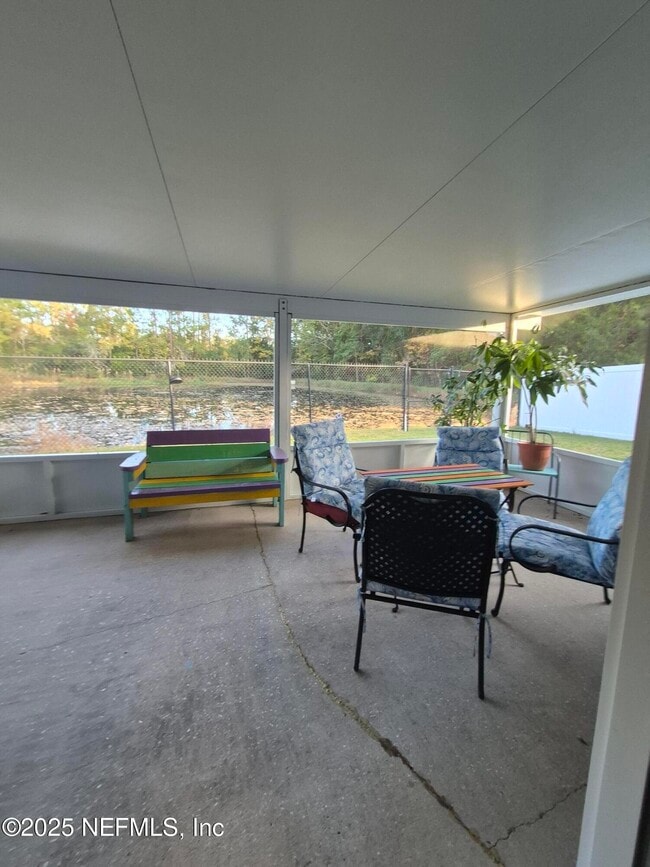 Building Photo - 1688 Northglen Cir