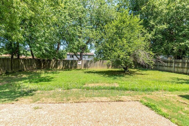 Building Photo - 4262 Sunnyslope Dr