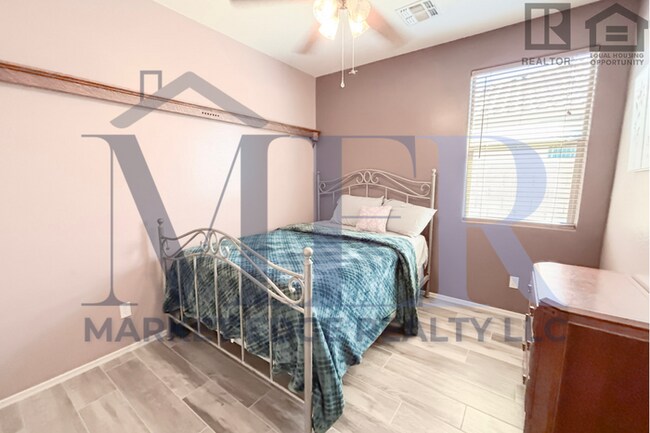 Building Photo - 4Bed/2Bath Furnished Home at Monroe/87th A...