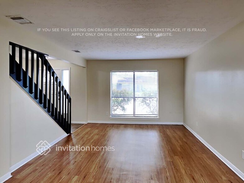 Building Photo - 3138 Mesquite Dr