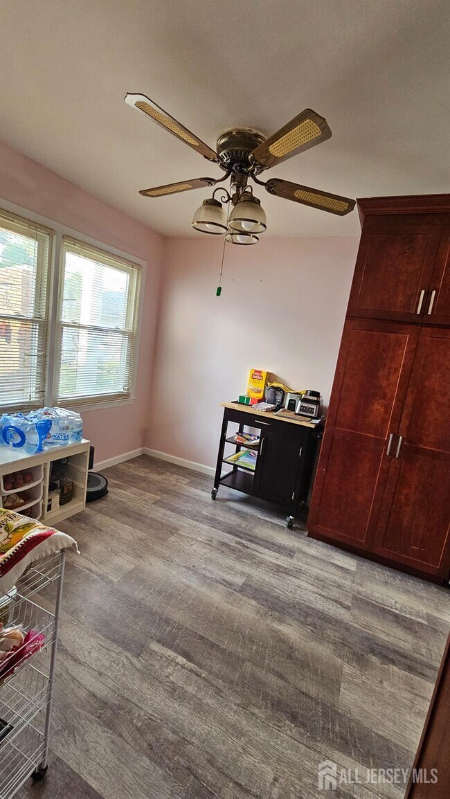 Building Photo - 9 Sandpiper Dr
