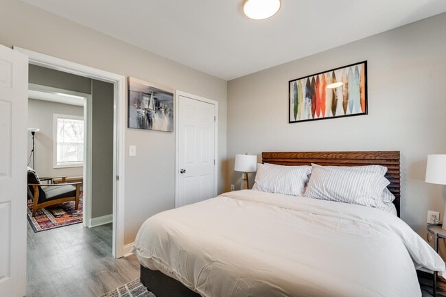 Building Photo - 407 N 3 1/2 Ave