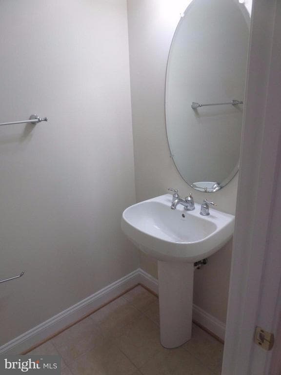 Building Photo - 47574 Royal Burnham Terrace