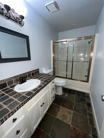 Building Photo - 1720 Plummer Dr