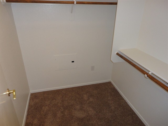 Building Photo - 2435 W Waterway Pl