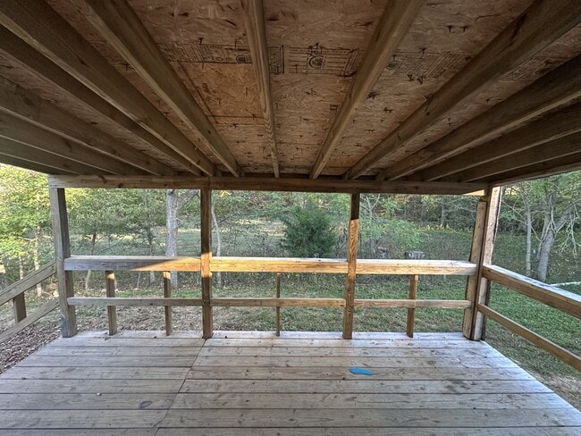 Building Photo - 1415 Eastview Rd