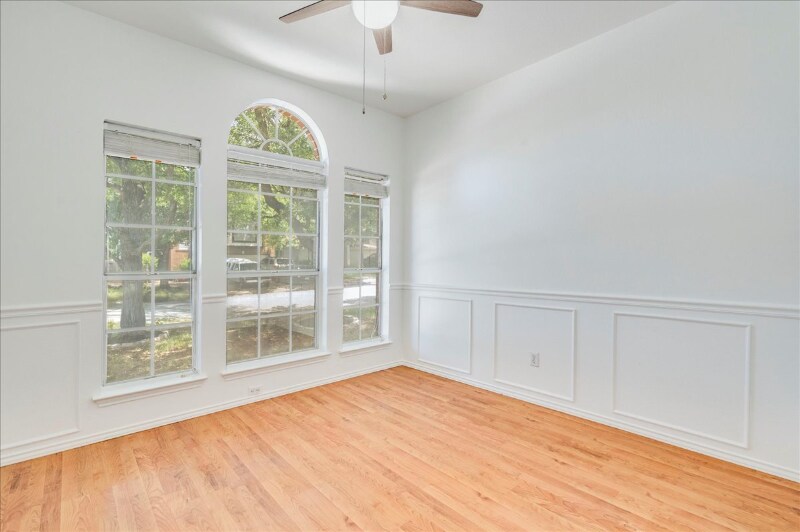 Building Photo - 14710 Montoro Dr