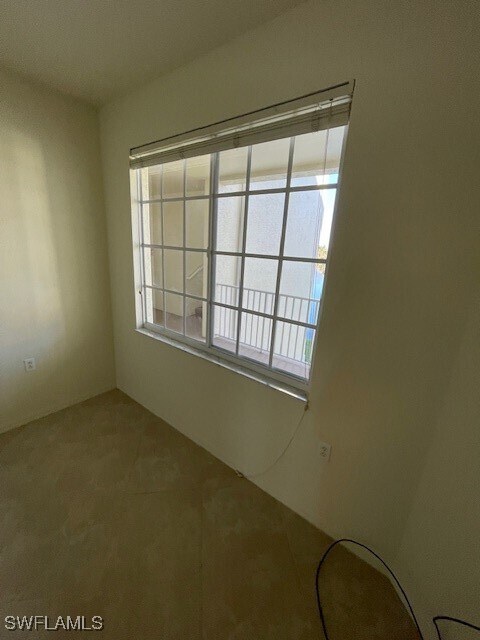 Building Photo - 20031 Sanibel View Cir