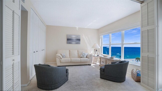 Building Photo - 3900 Galt Ocean Dr