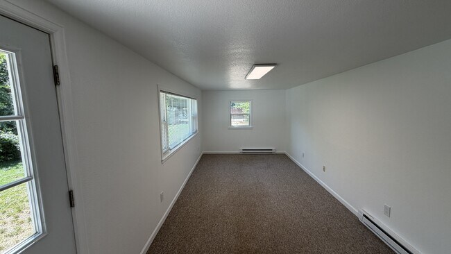 Building Photo - 2525 S Clayton St