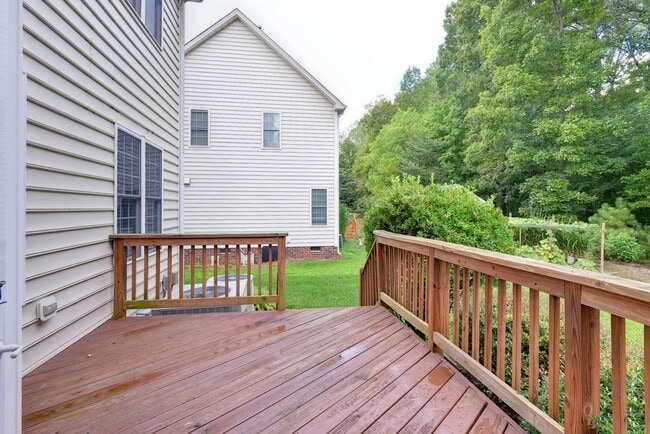 Building Photo - Beautiful York County Home!