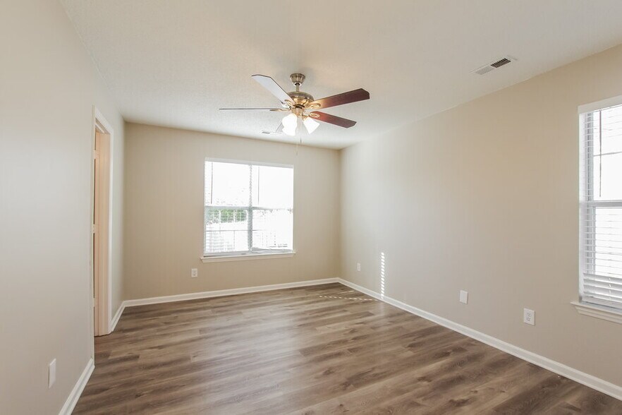 Building Photo - 4813 Shea Ct