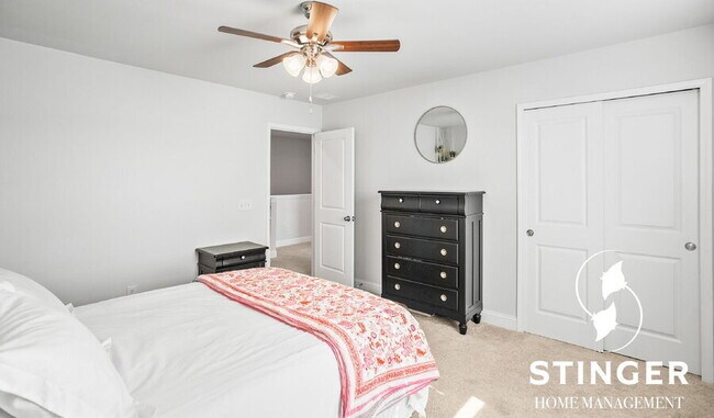 Building Photo - 1174 Danner Dr
