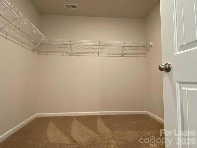 Building Photo - 216 Caffee Dr