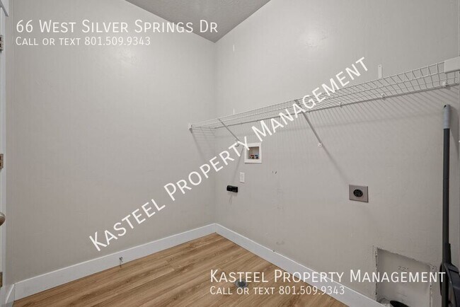 Building Photo - 66 W Silver Springs Dr