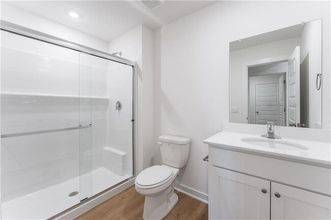 Building Photo - 103 S Maroon Ave