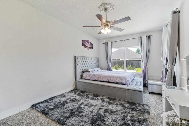 Building Photo - 6076 Cherry Hill Cir