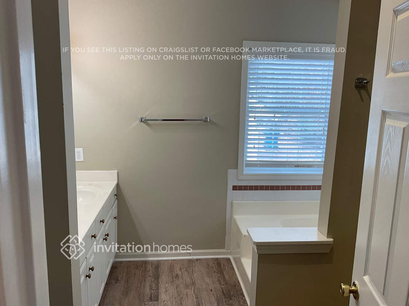 Building Photo - 805 Avalon Forest Dr NW