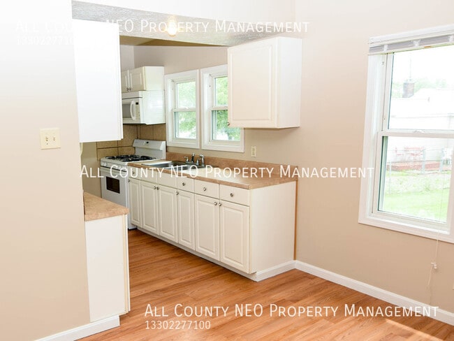 Building Photo - 1247 Grand Blvd