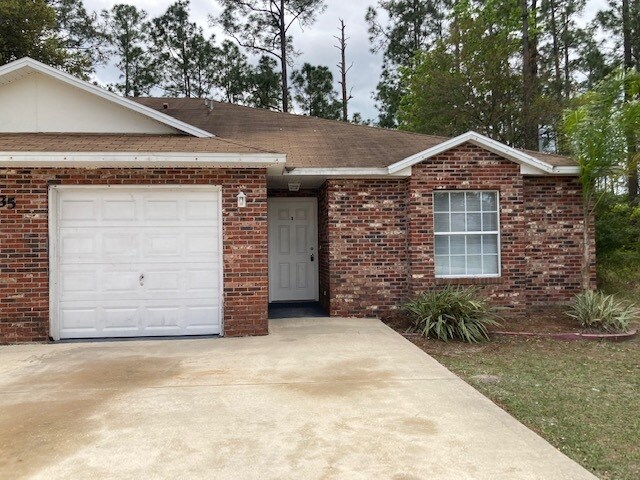 Primary Photo - 35 Brunswick Ln