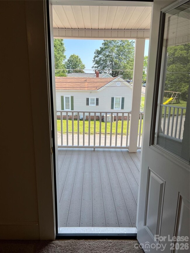 Building Photo - 211 W G St