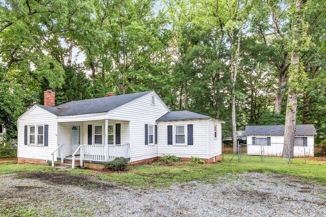 Building Photo - Adorable Home, Just Painted, Wood Flooring...