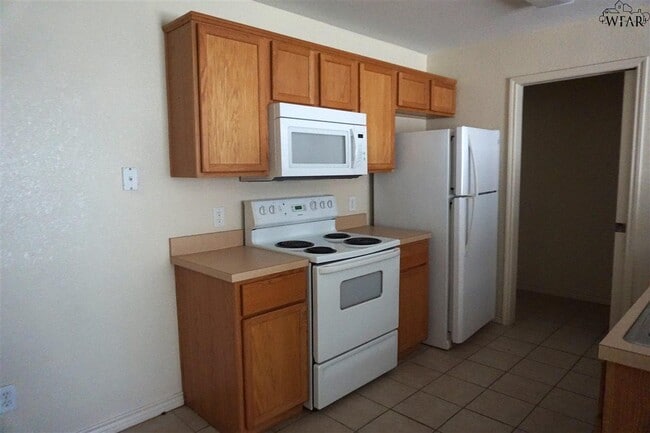 Building Photo - 4710 Brookdale Dr