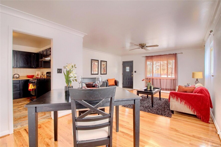 Open dining/living - 2251 Newark St
