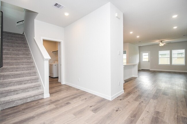 Building Photo - 4007 Crowning Ct