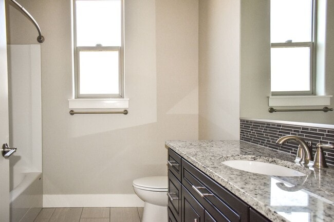 Building Photo - 2369 Delle Celle Dr