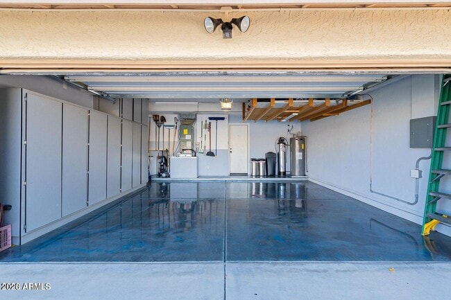 Building Photo - 9145 E Jenan Dr