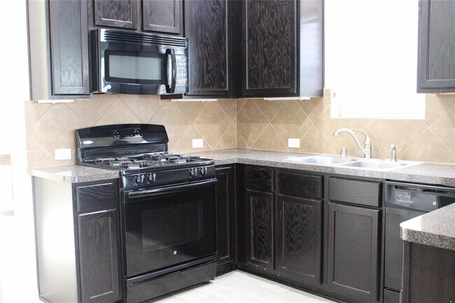 Building Photo - 4318 Payton Manor Ln