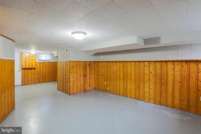 Building Photo - 3743 Bonview Ave