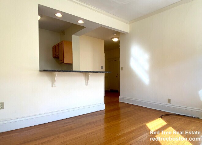 Building Photo - 35 Queensberry St