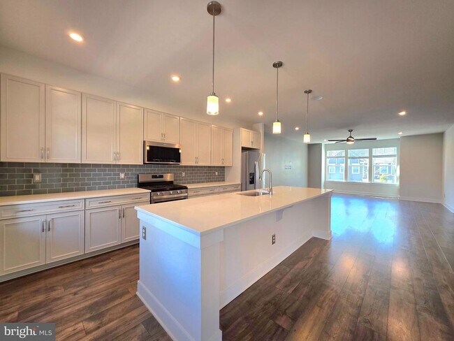 Building Photo - 1552 Meadowlark Glen Rd