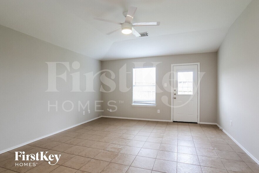 Building Photo - 8110 Berkely Ct