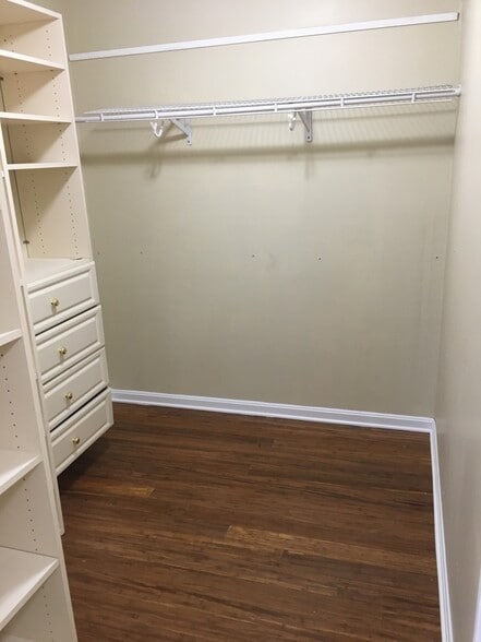 Master closet - 10 IRONSTONE CT #K
