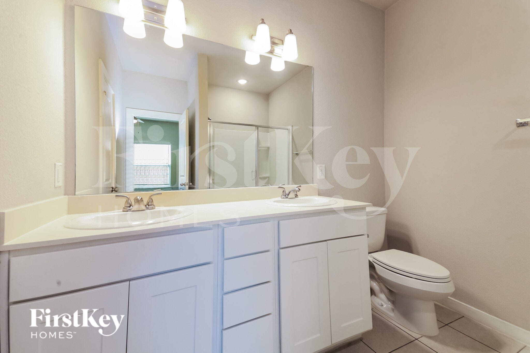 Building Photo - 607 Ava Trl