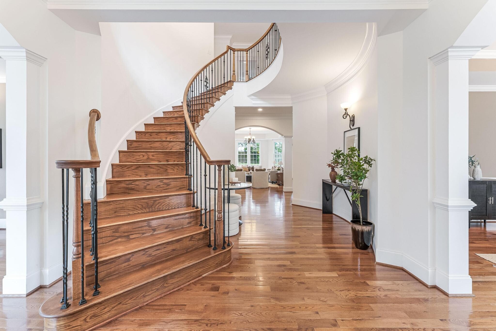 Building Photo - 829 Golden Arrow St