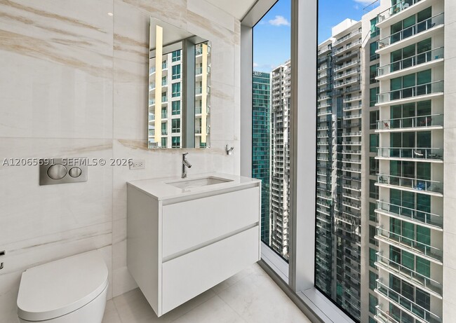 Building Photo - 300 Biscayne Blvd