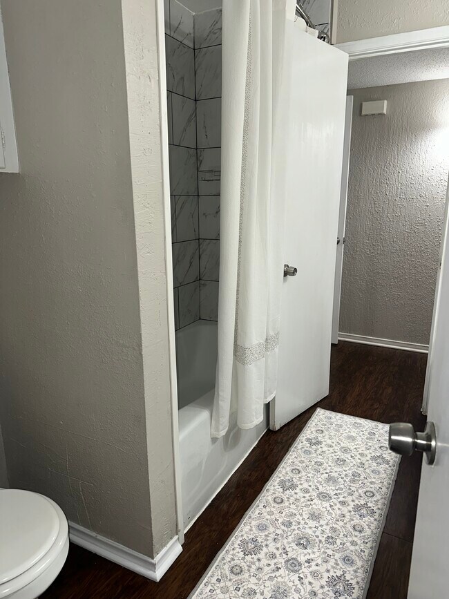 Building Photo - 5019 Blanchard Dr